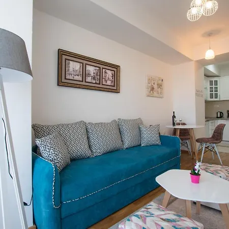 Apartman Modern ǀ 1 Bedroom ǀ Wifi *