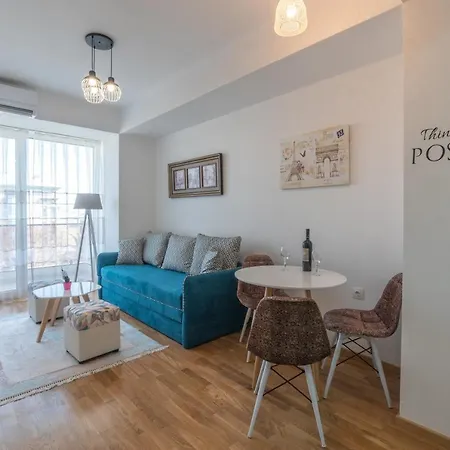 Modern ǀ 1 Bedroom ǀ Wifi Apartman