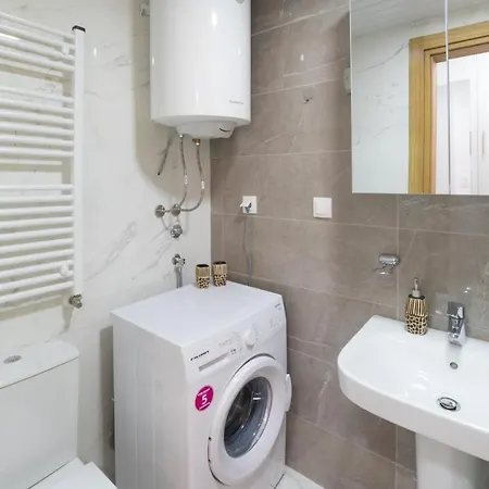 Modern ǀ 1 Bedroom ǀ Wifi